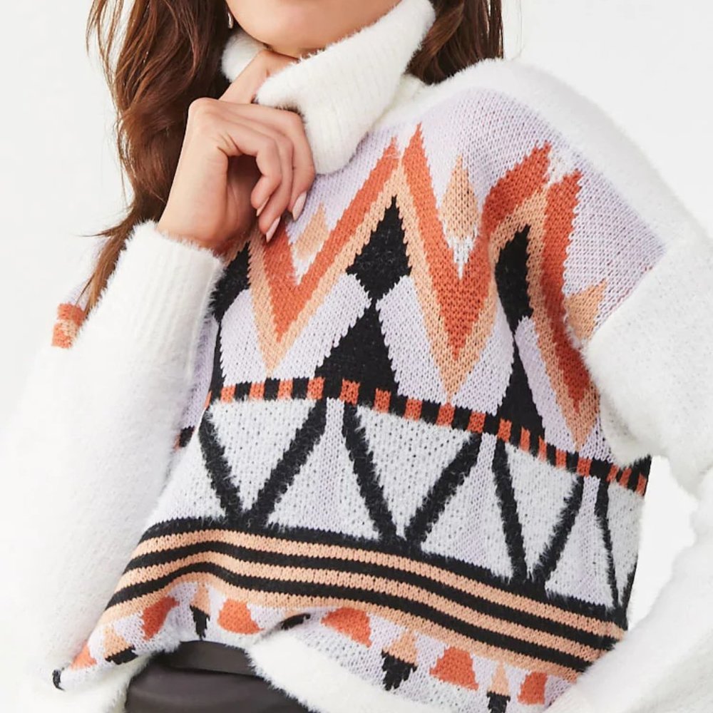NWT Forever 21 Fuzzy Geo Turtleneck
